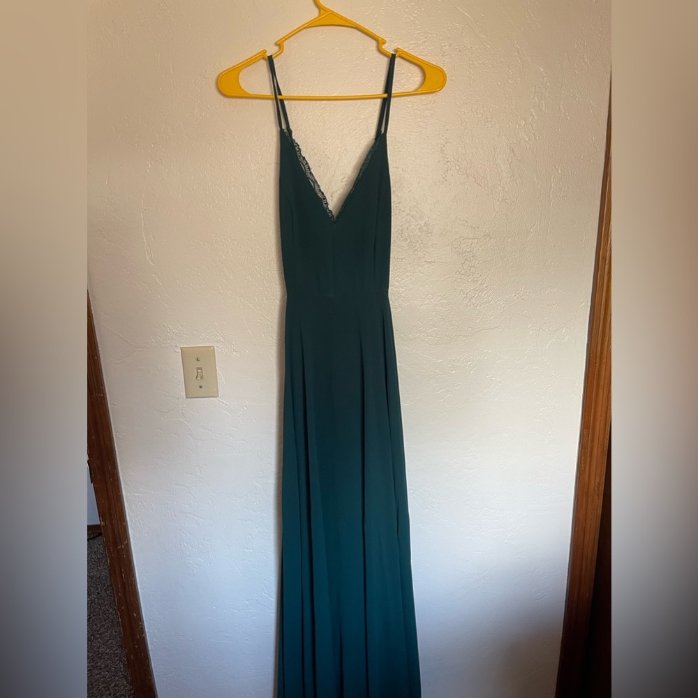 Lulu’s long forest green dress